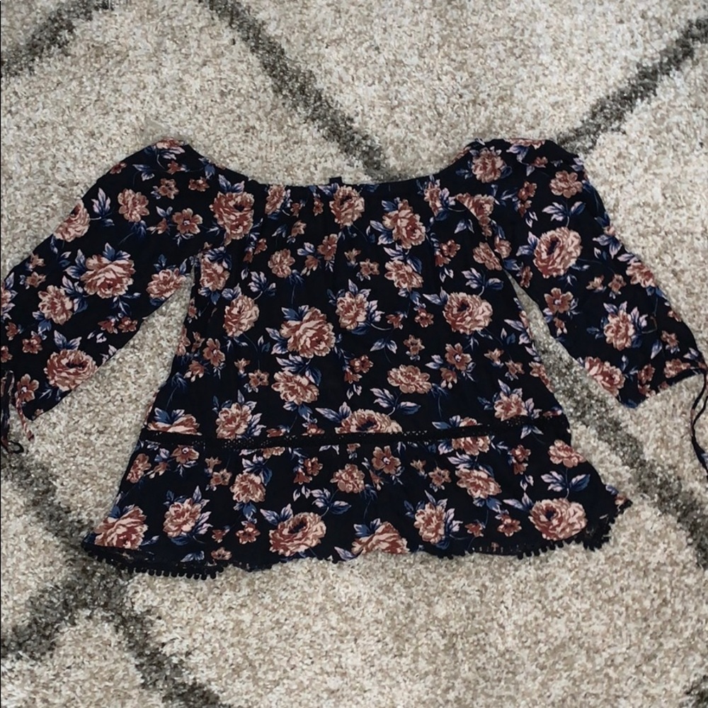 Off the shoulder cute floral top